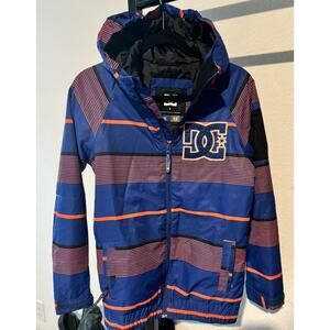 DC shoe company winter skiing/snowboarding coat‎ size 12 waterproof cold